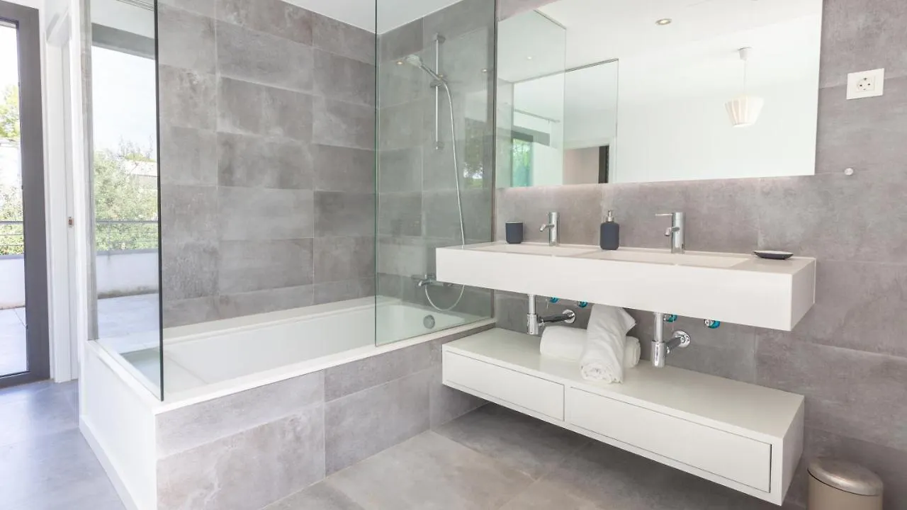 4 Bedroom Contemporary House, Llafranc, Costa Brava 0*, Llafranc